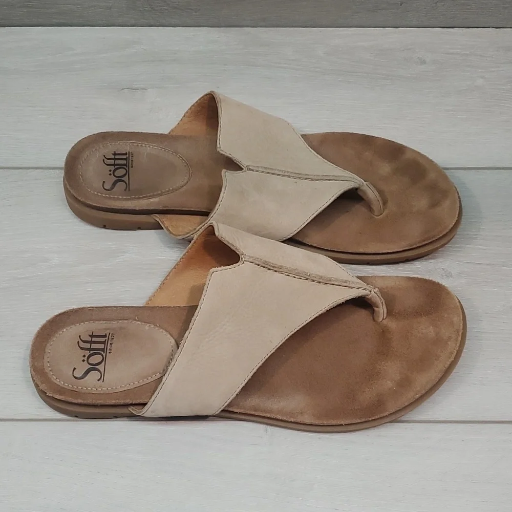Sofft Womens Comfort Leather T strap Sandals Flats shoes 8.5M